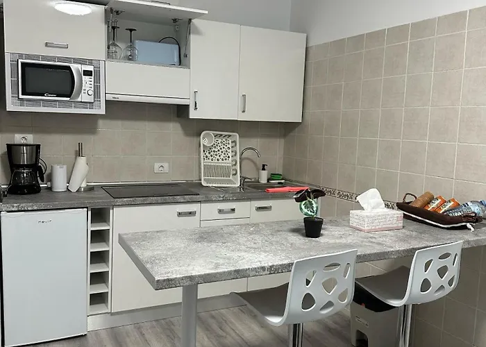 Everything Need Right Here Apartamento