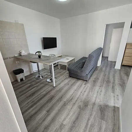 Everything Need Right Here 아파트 *