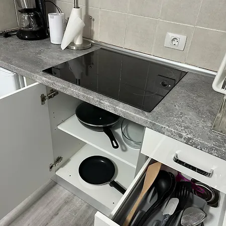 Everything Need Right Here 라스 가예타스